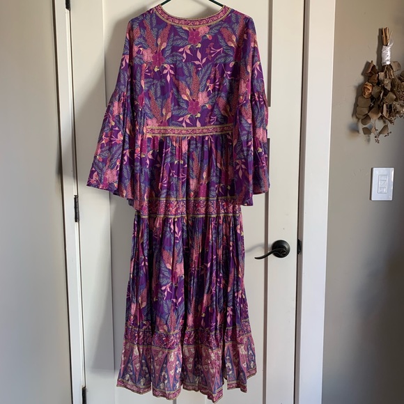NWOT Spell Bianca gown - Picture 6 of 8
